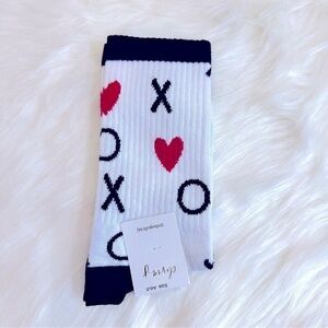 NWT Women’s Olivia J. White Socks with Black and Red XO Heart Design ❤️